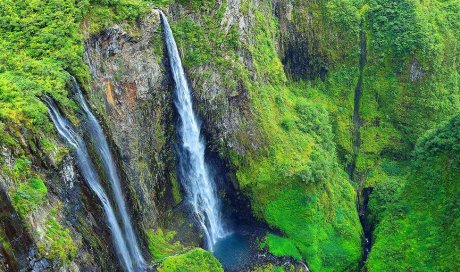 Survol de toute l'île de la Réunion à Saint-Pierre